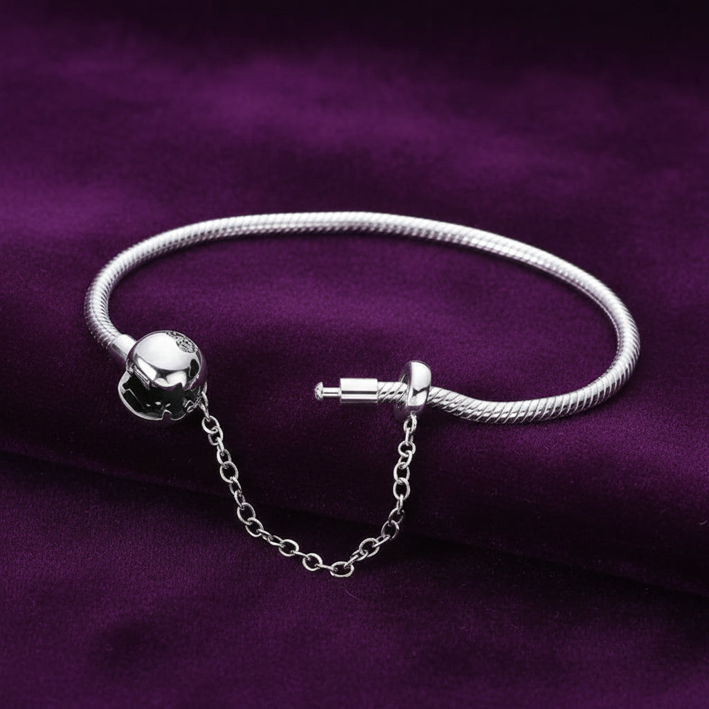 'Circle of Love' Family Charm Bracelet / 925 Sterling Silver