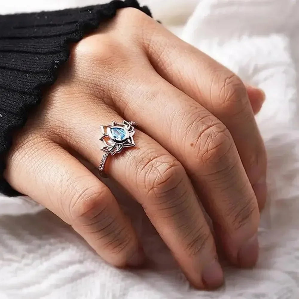 'The Lotus of Light' Adjustable Ring / 925 Sterling Silver