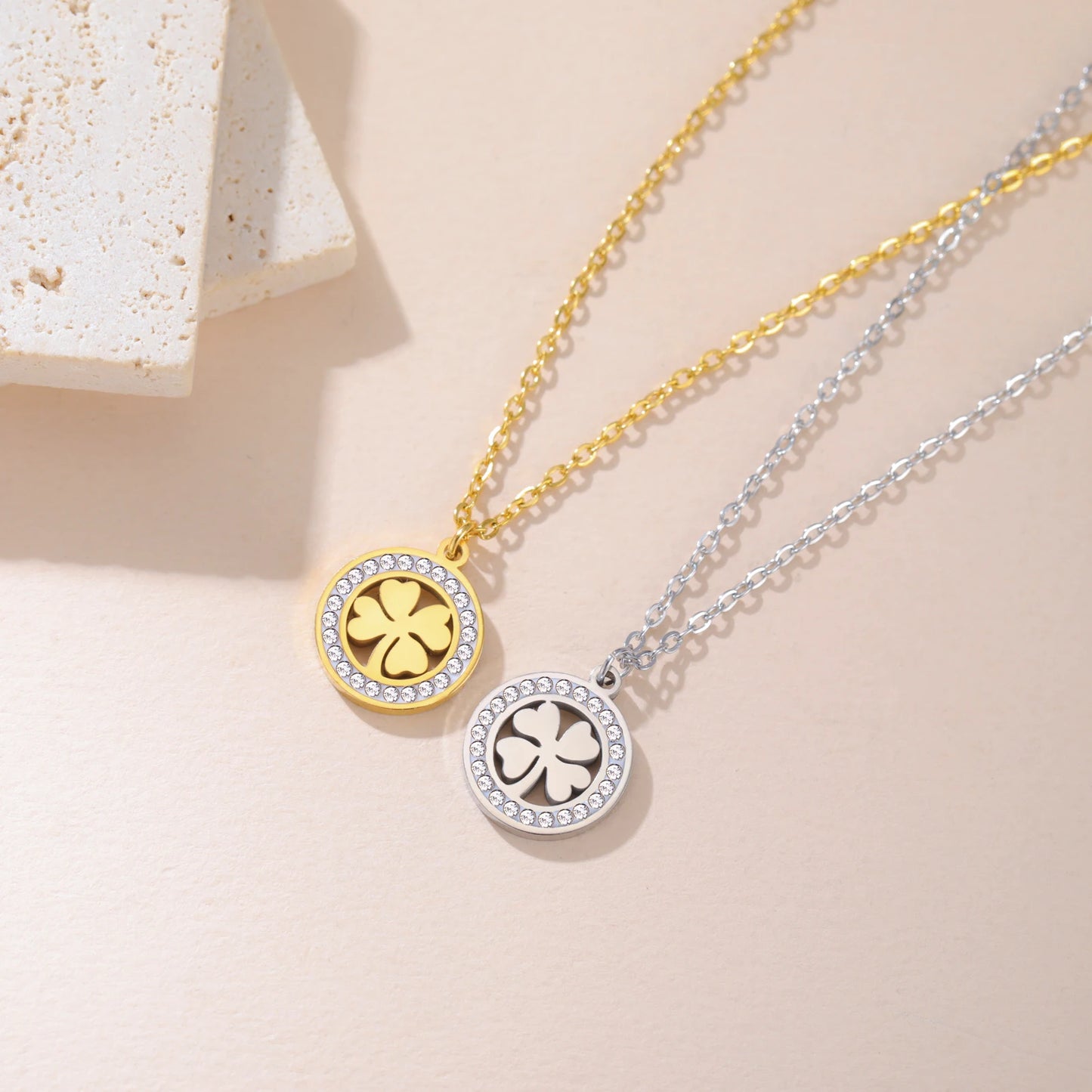 'The Sacred Luck' Four Leaf Clover Necklace / Stainless Steel