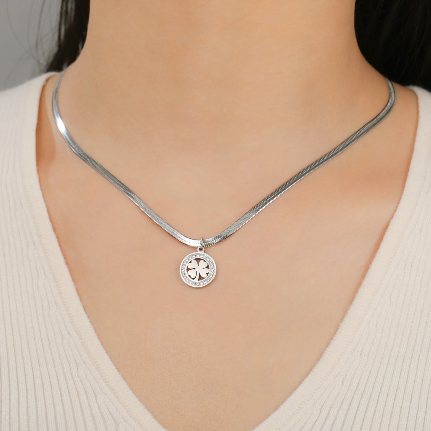 'The Sacred Luck' Four Leaf Clover Necklace / Stainless Steel