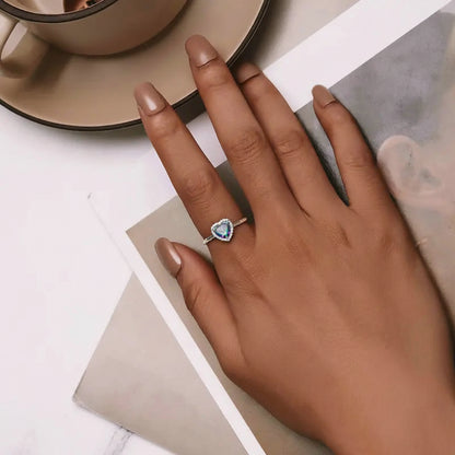 'Radiant Soul' Heart Ring / 925 Sterling Silver