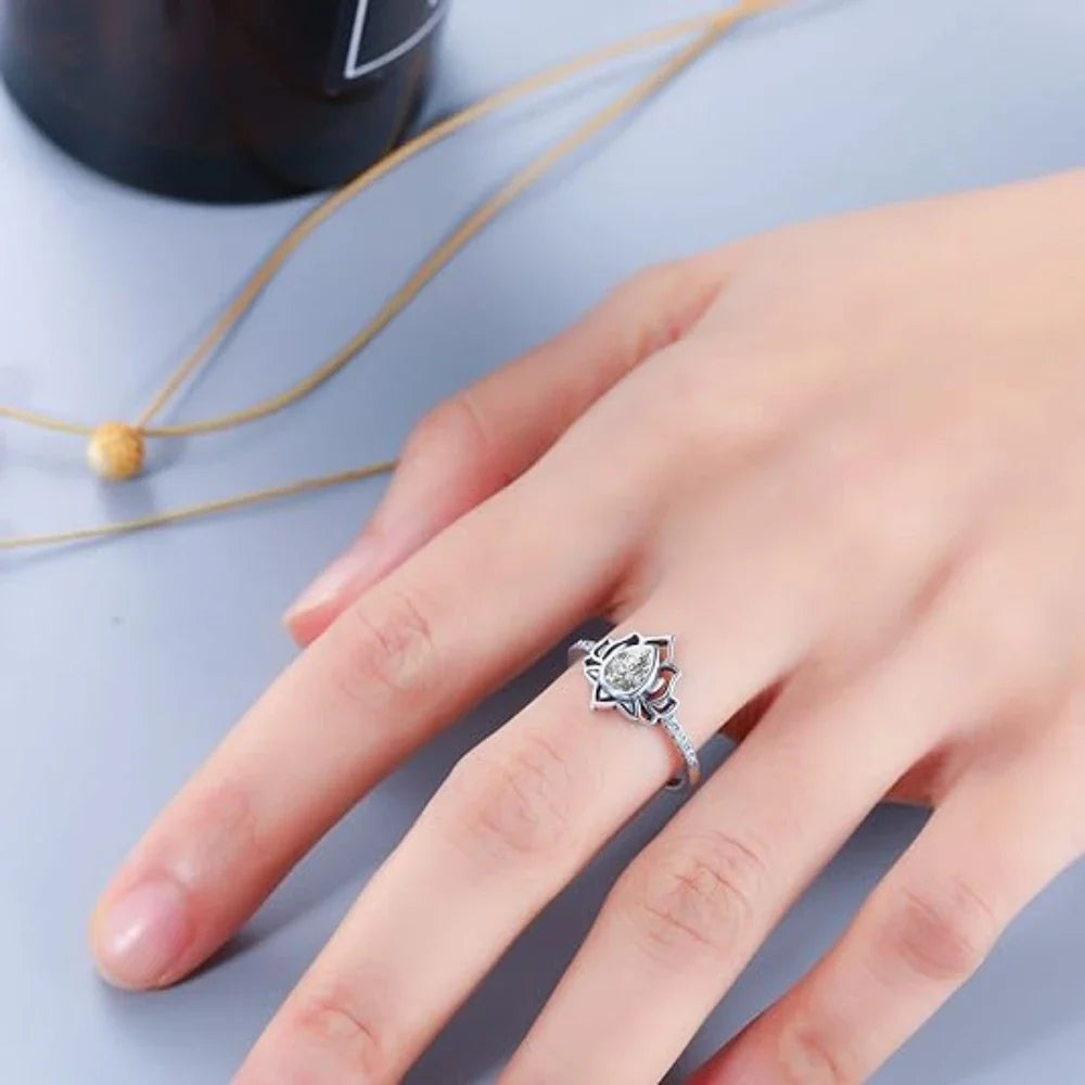 'The Lotus of Light' Adjustable Ring / 925 Sterling Silver